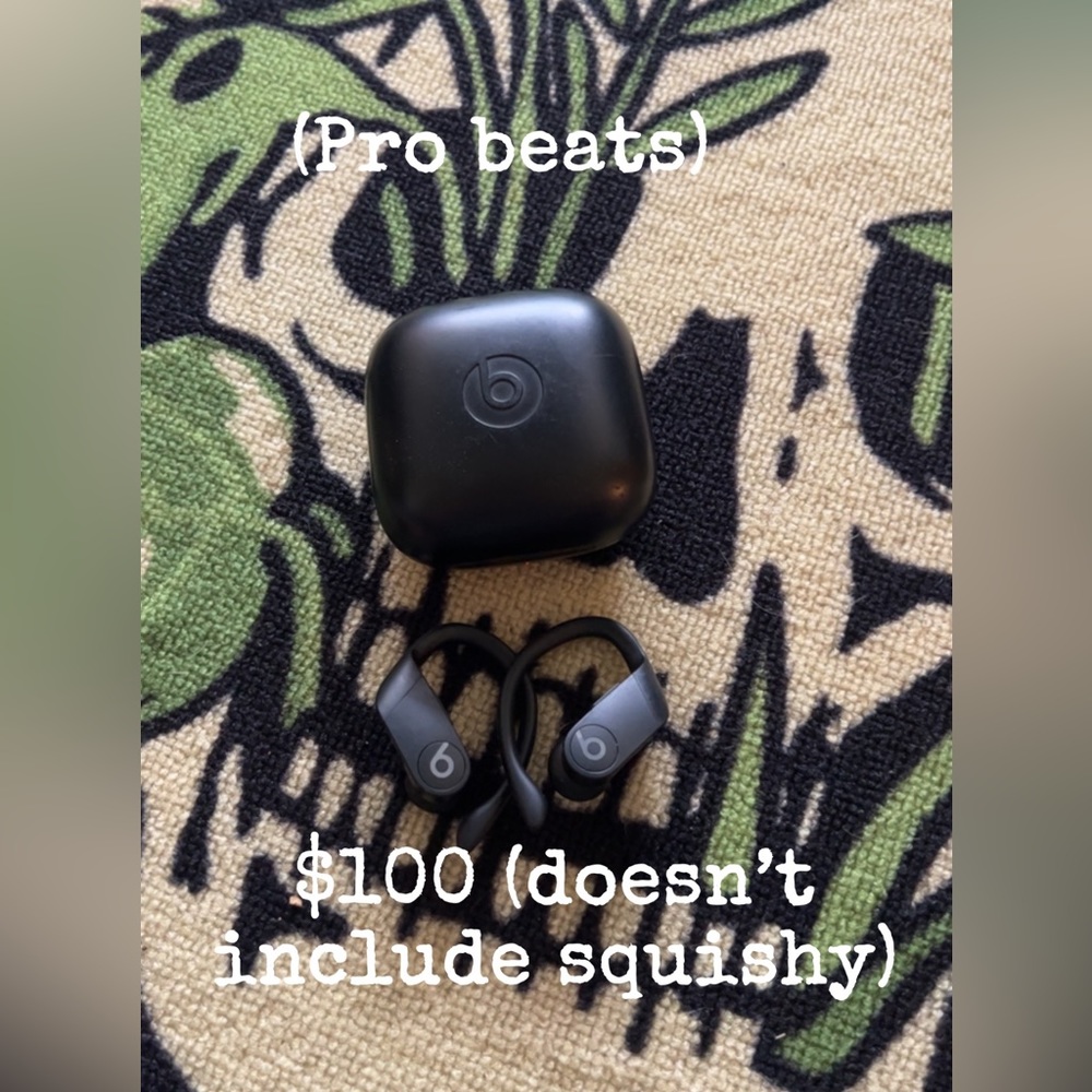 Pro beats headphones (do not include squishy)